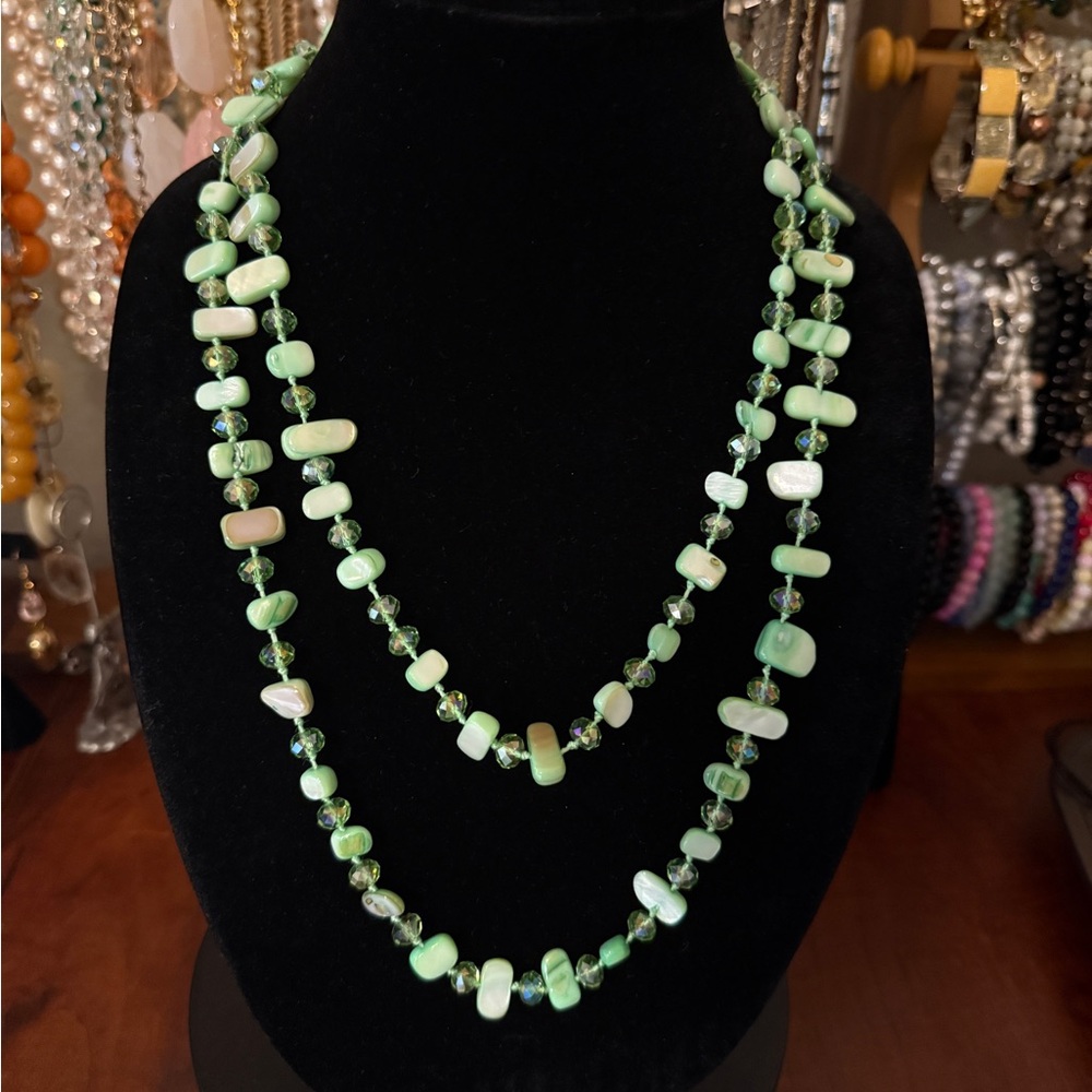 Mother of Pearl Green Beaded Necklace
